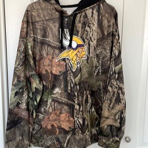 Large camo Vikings hoodie very warm